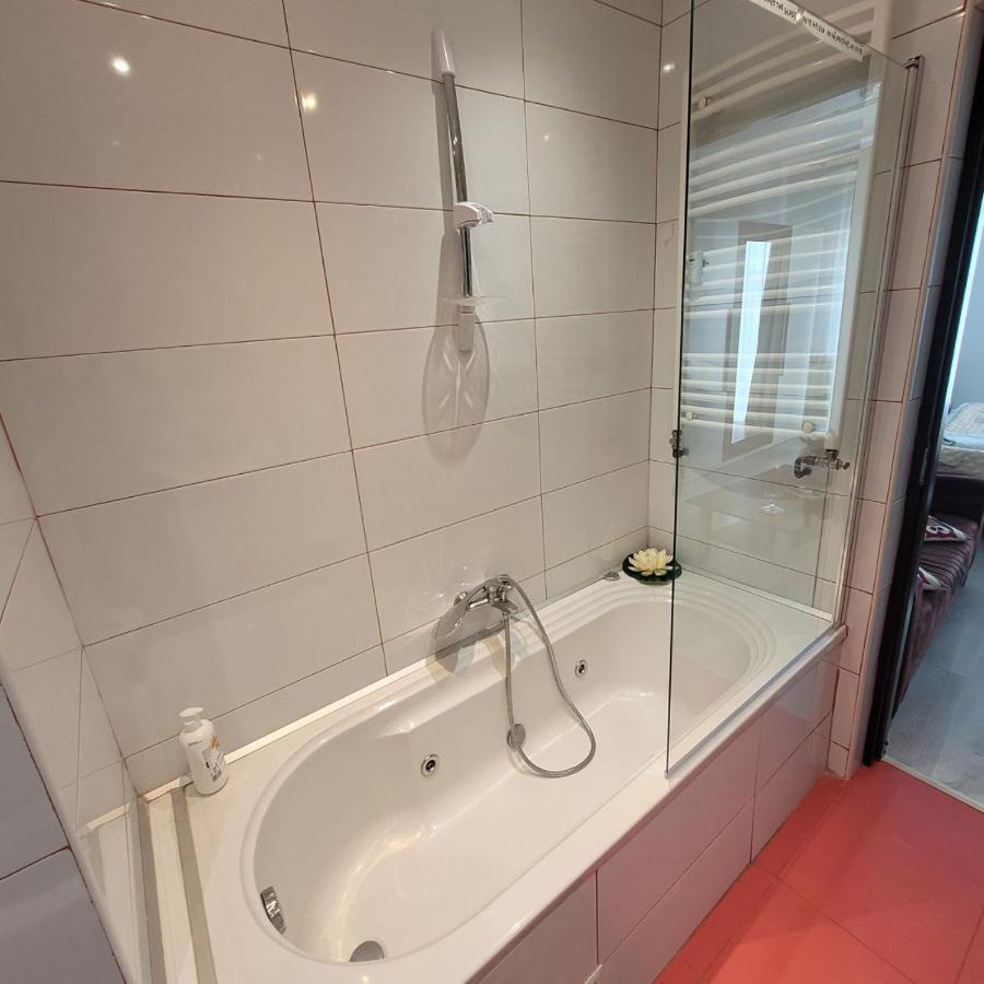 Anastasia Bratianu Apart 28B Beautiful View Self Check From 2 Pm بوخارست المظهر الخارجي الصورة